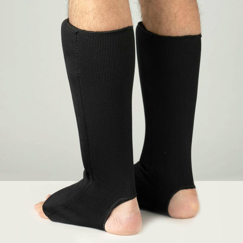 Hob Elastic Shin & Instep Pads Black (1)